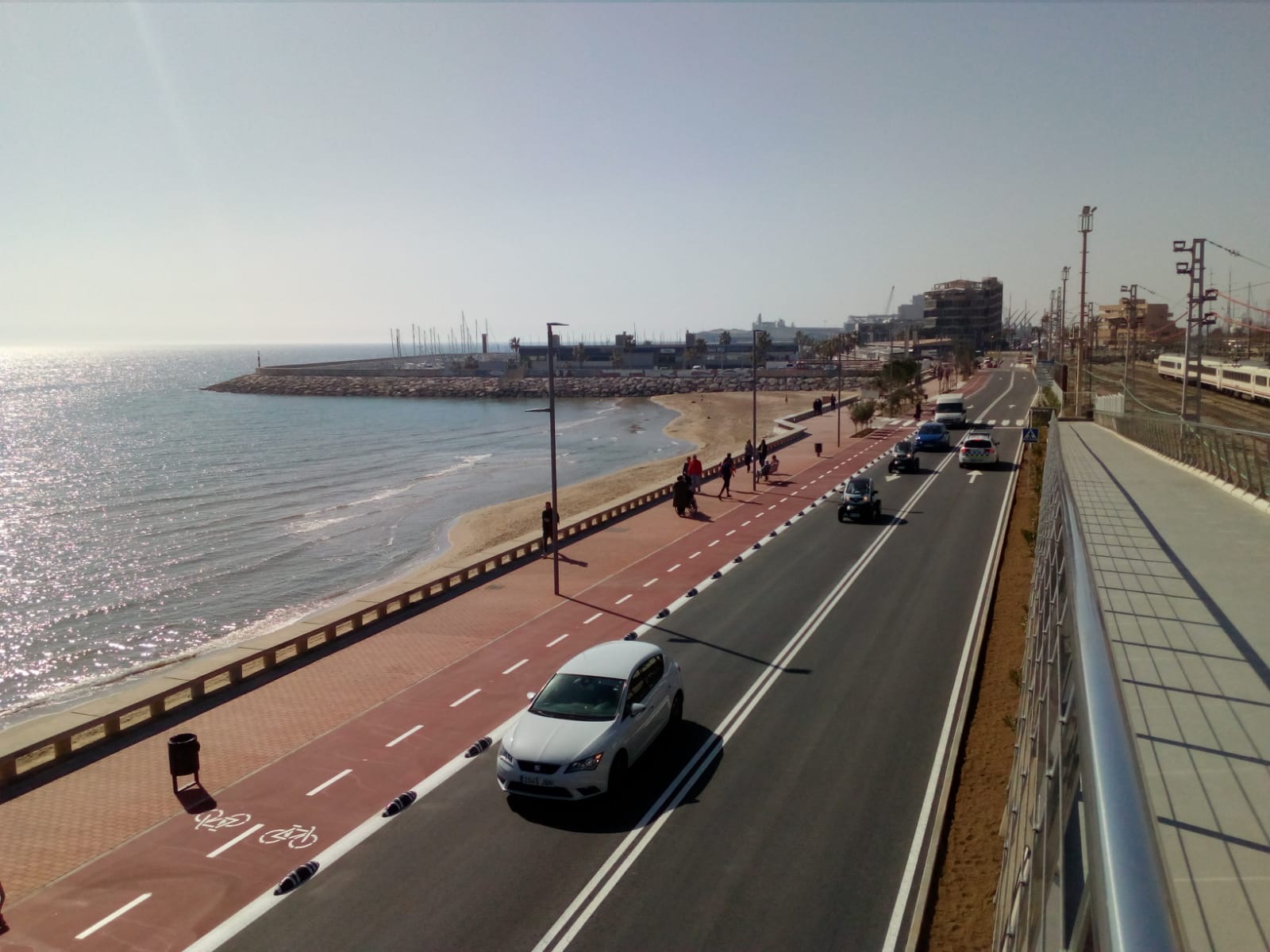 Urbanización del paseo de la playa del Miracle