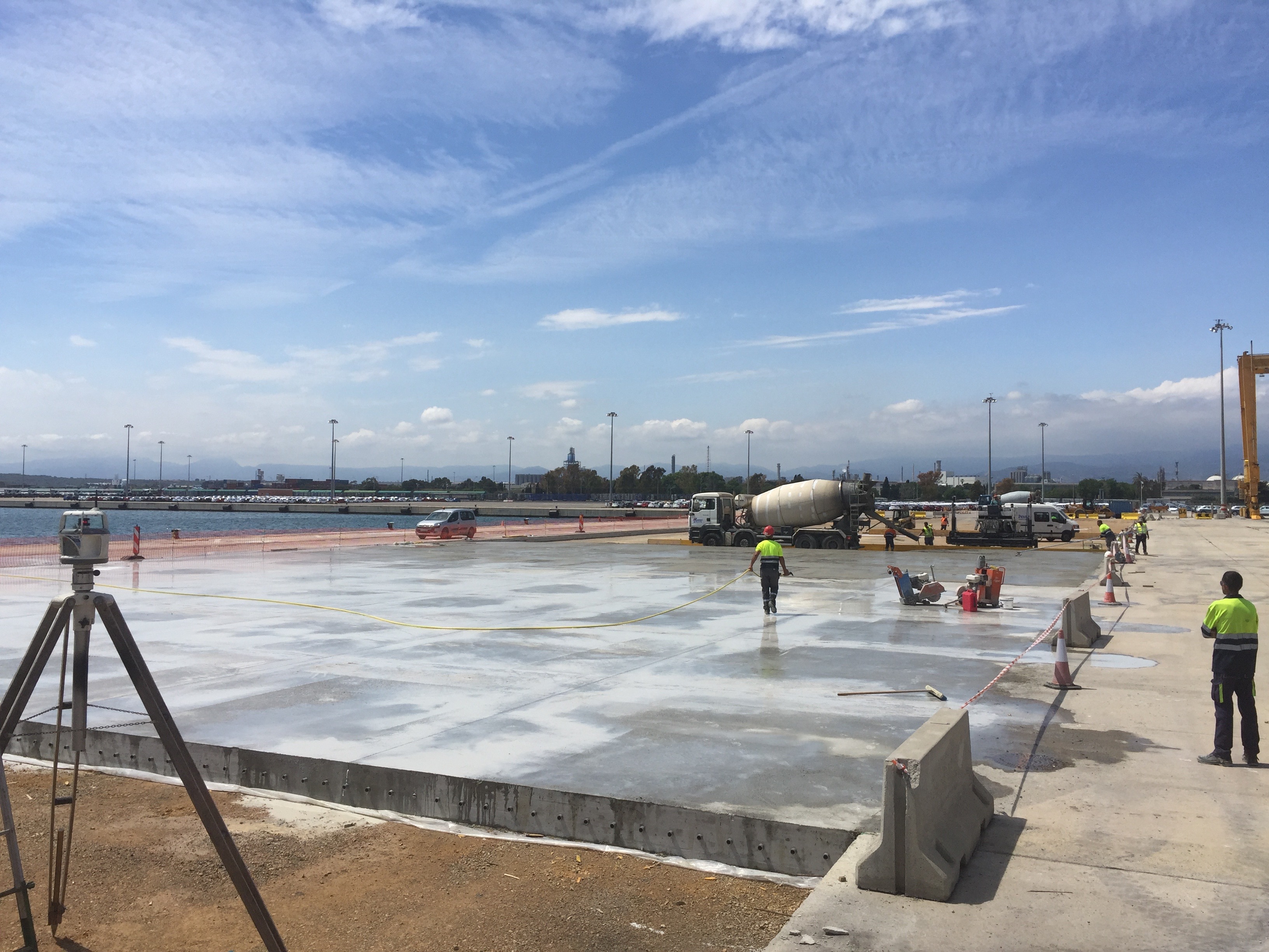 Pavimentación zona maniobra Muelle Andalucia